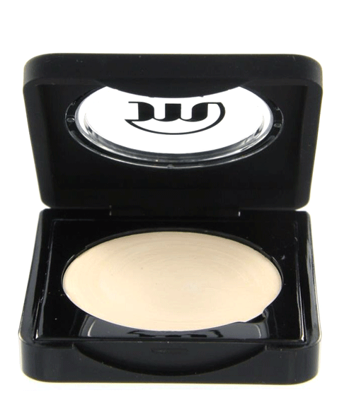 make-up studio concealer