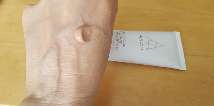 Alpha H Handcreme Textuur