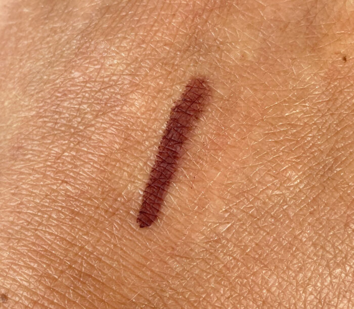 eyeliner swatch