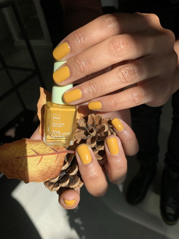 gele nagellak
