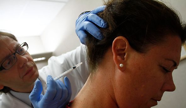 Botox injecties in de nek tegen migraine